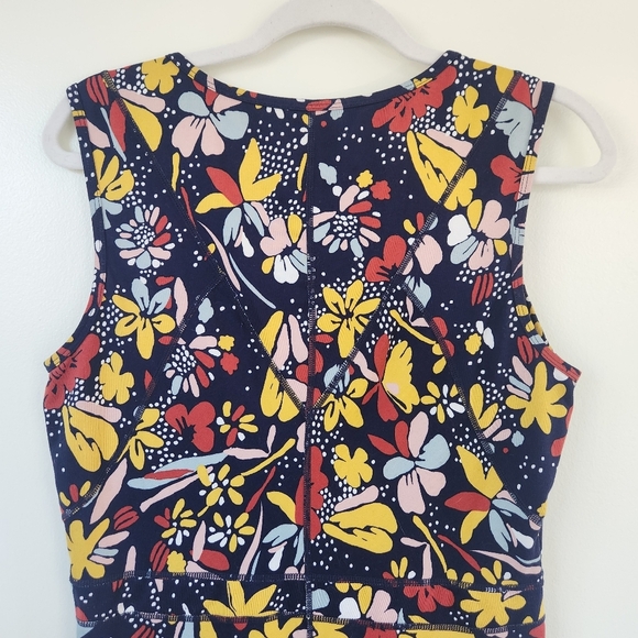 Title Nine Dream Dress Flora Size Medium - Picture 8 of 10